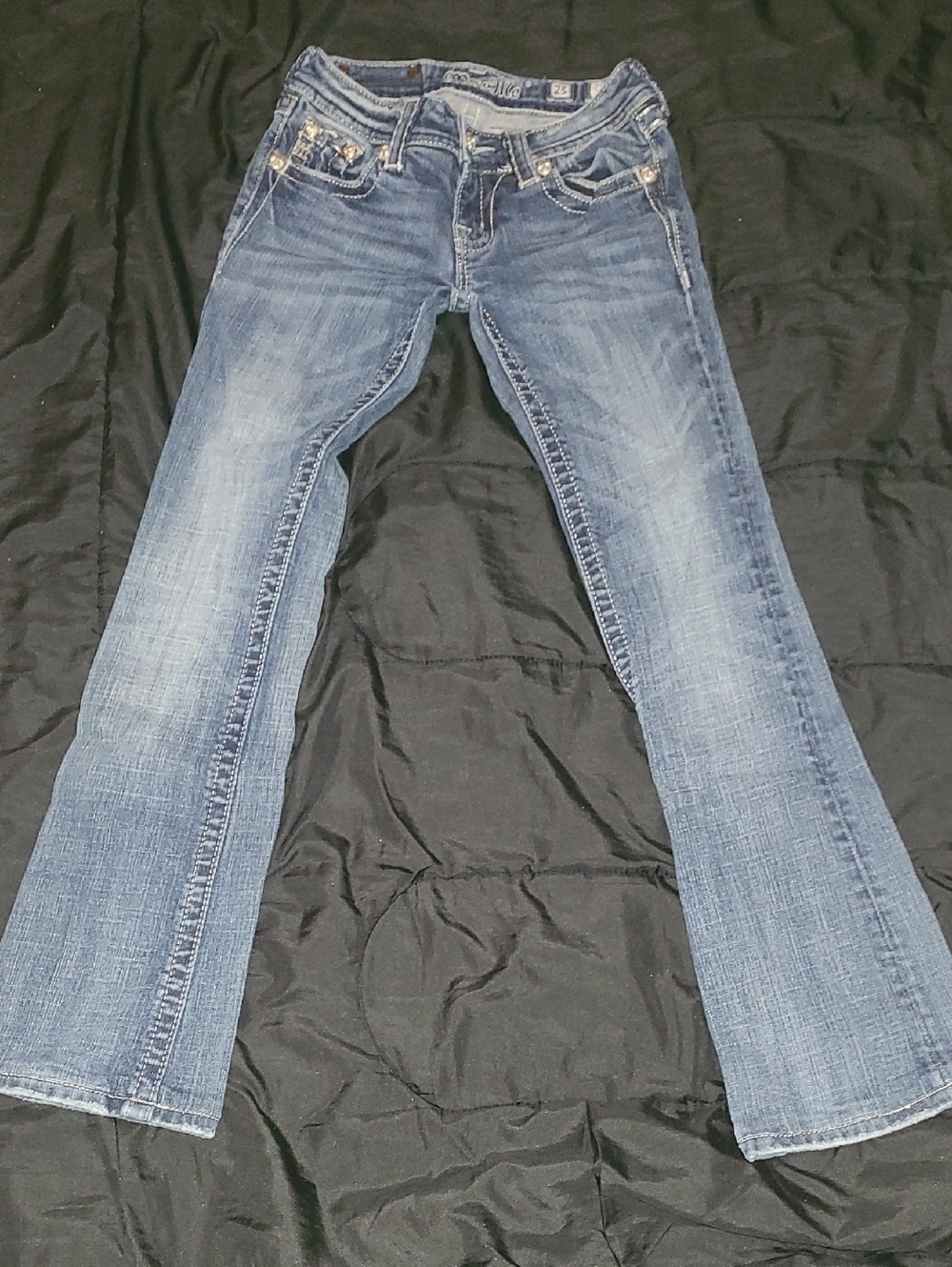 Miss Me Flared Jeans in Faded Blue - Casual Everyday Style